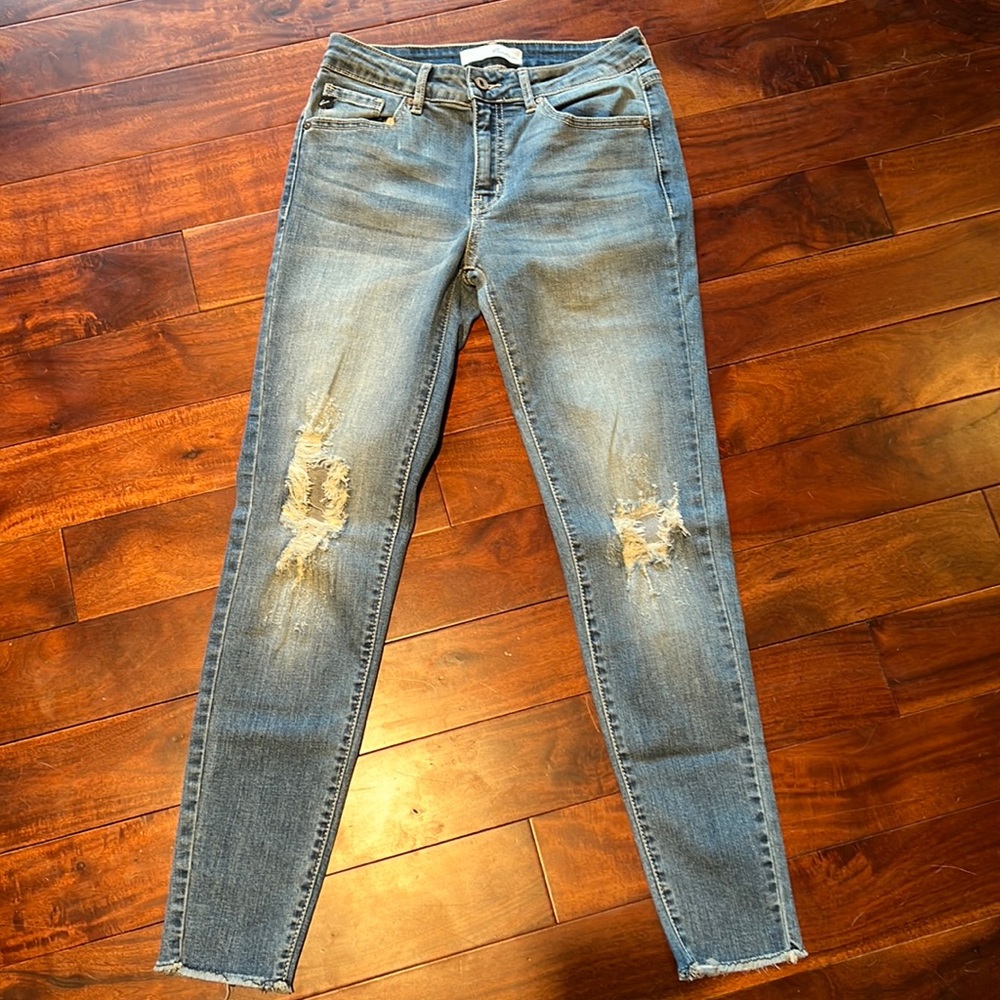 Distressed womens jeans!!!